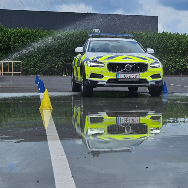 Vandaag mocht de V90 intervention pack zijn kunnen nog eens tonen.
#volvocars